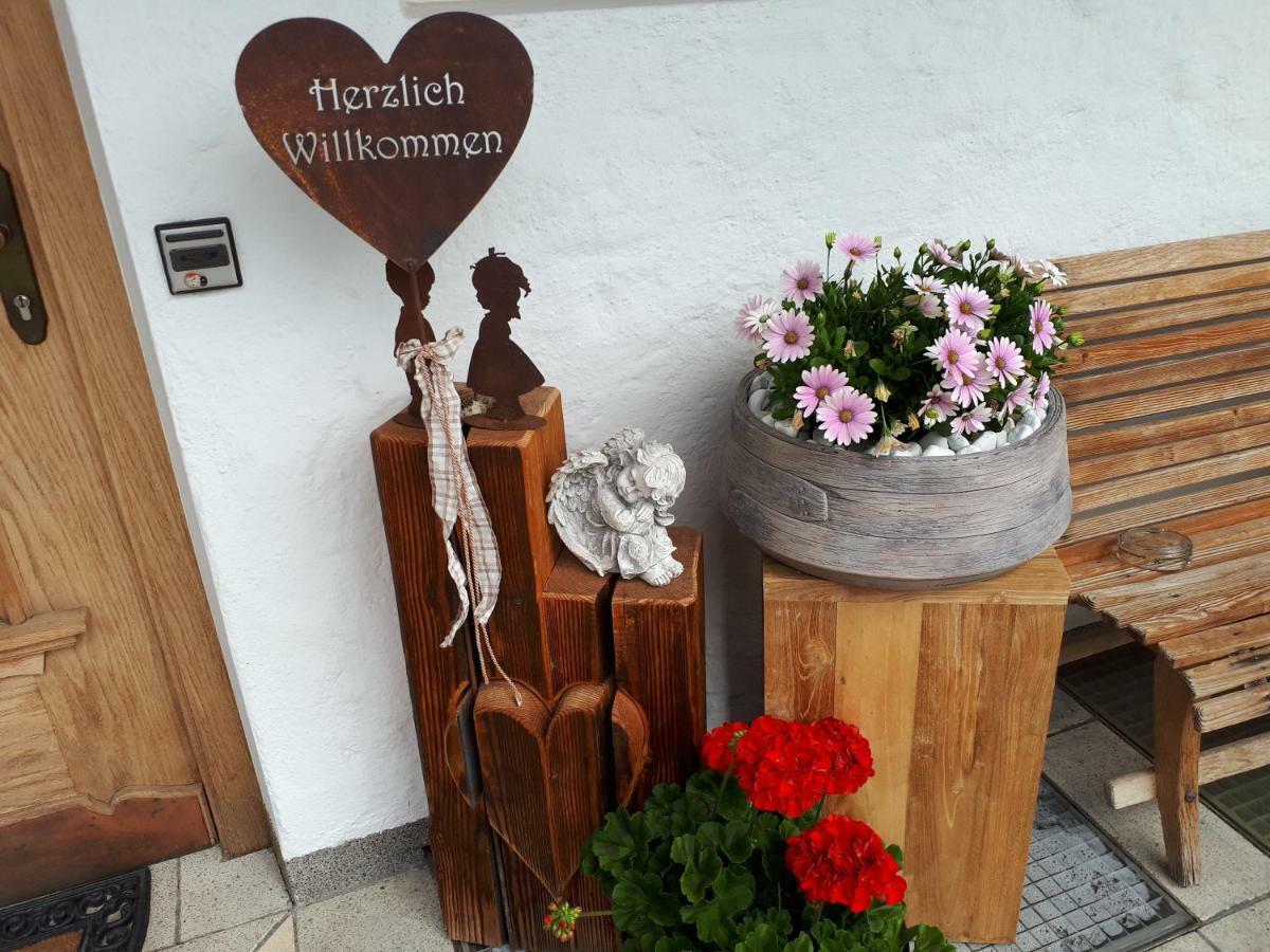 Landhaus&Apartment Taxach Ried im Zillertal Exterior foto